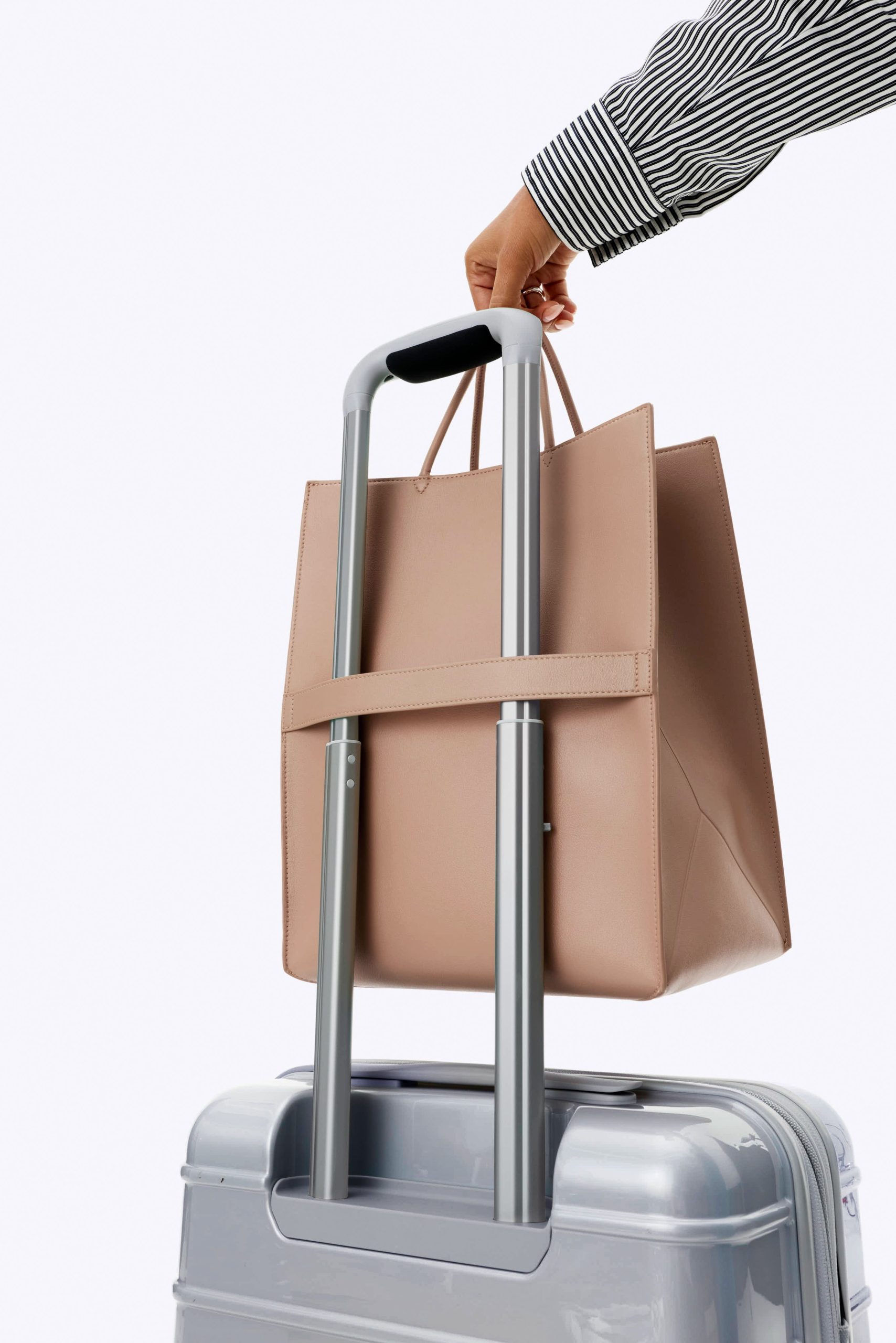 B??IS x Chipotle The To Go Bag in Kraft Brown - Image 8