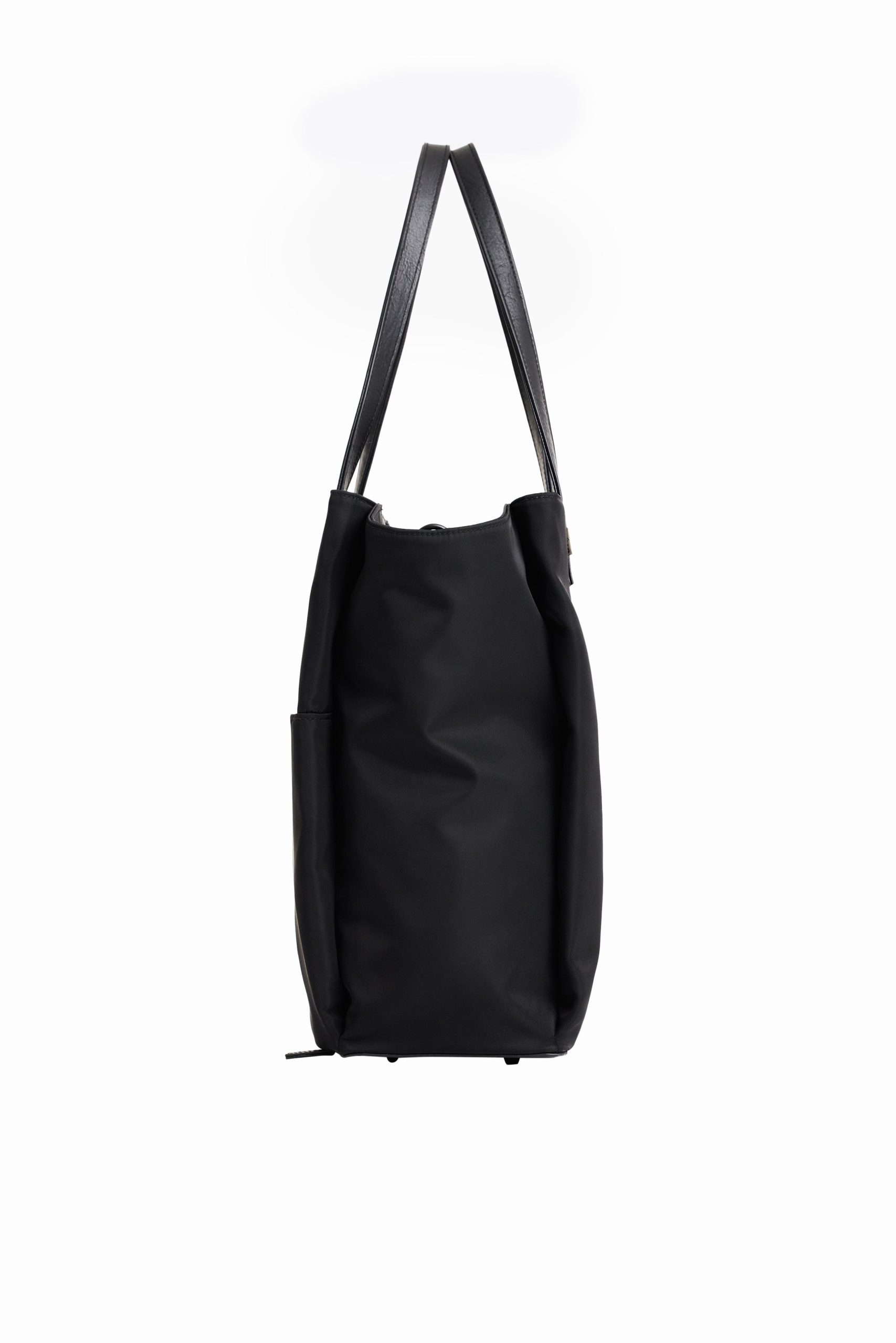 Resale The Commuter Tote in Black - Image 13