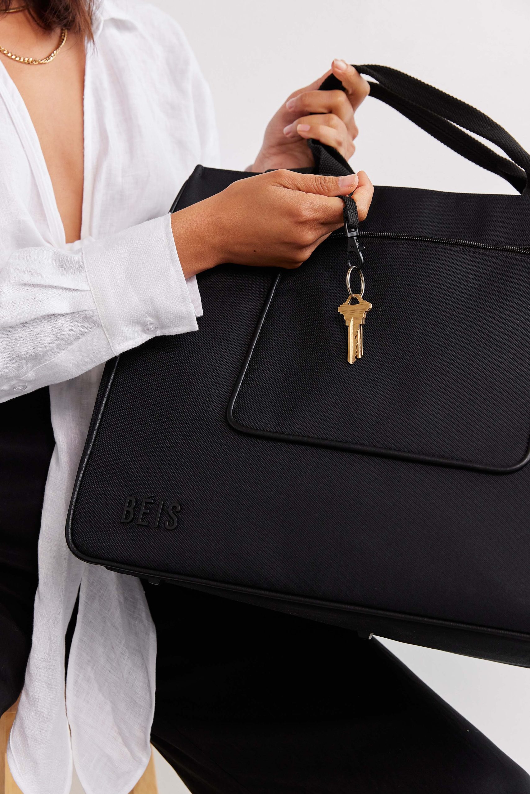 Resale The East To West Tote in Black - Image 6