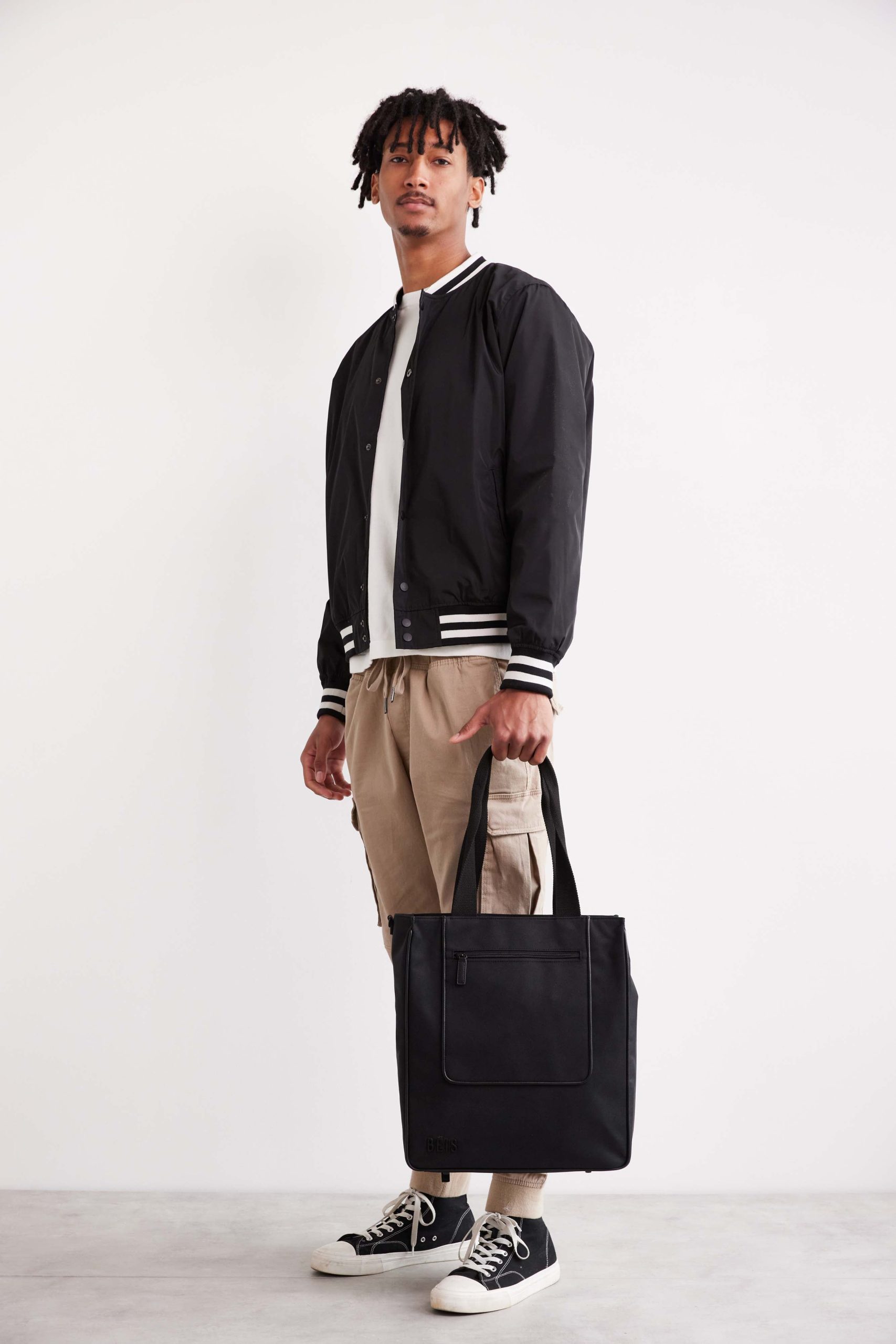 Resale The North To South Tote in Black - Image 4