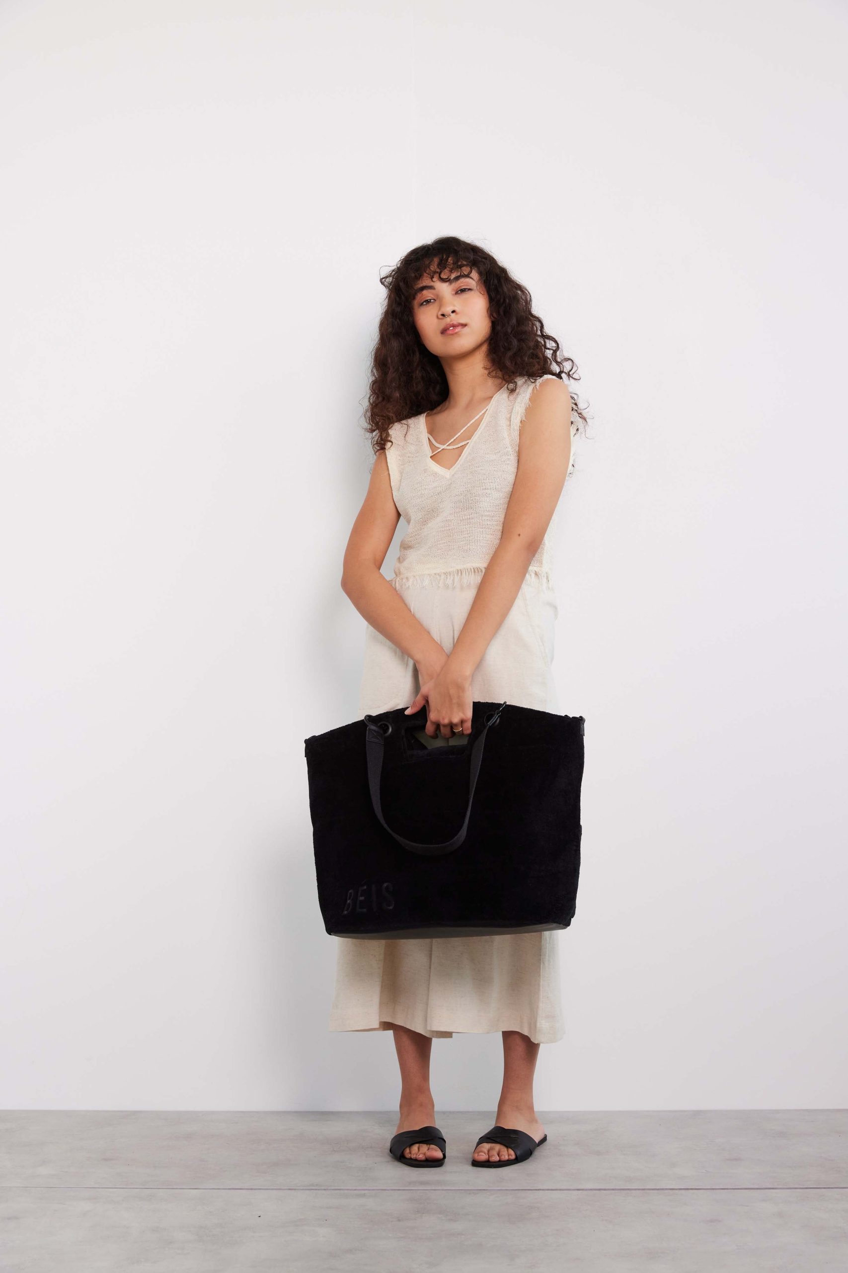Resale The Terry Tote in Black - Image 5