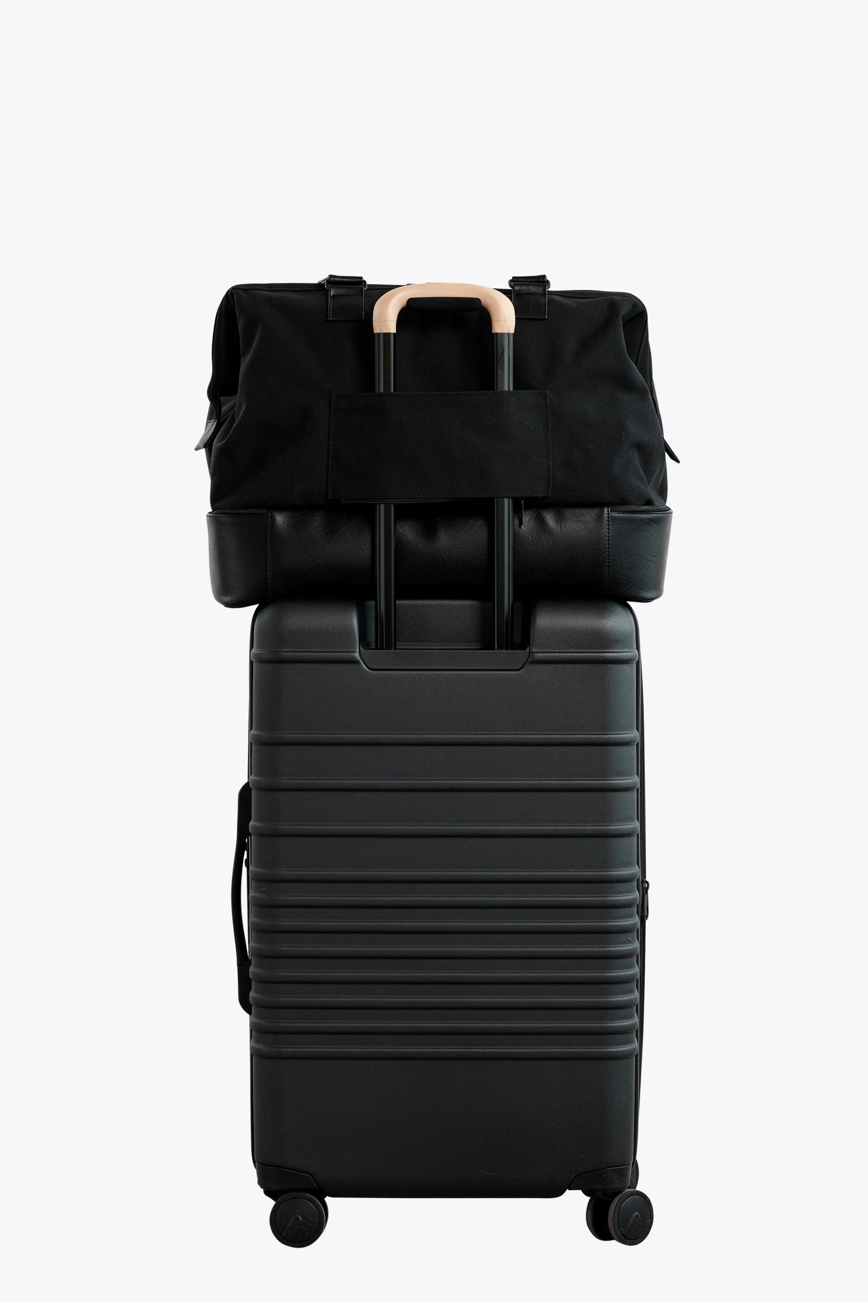 Resale The Weekender in Black - Image 4