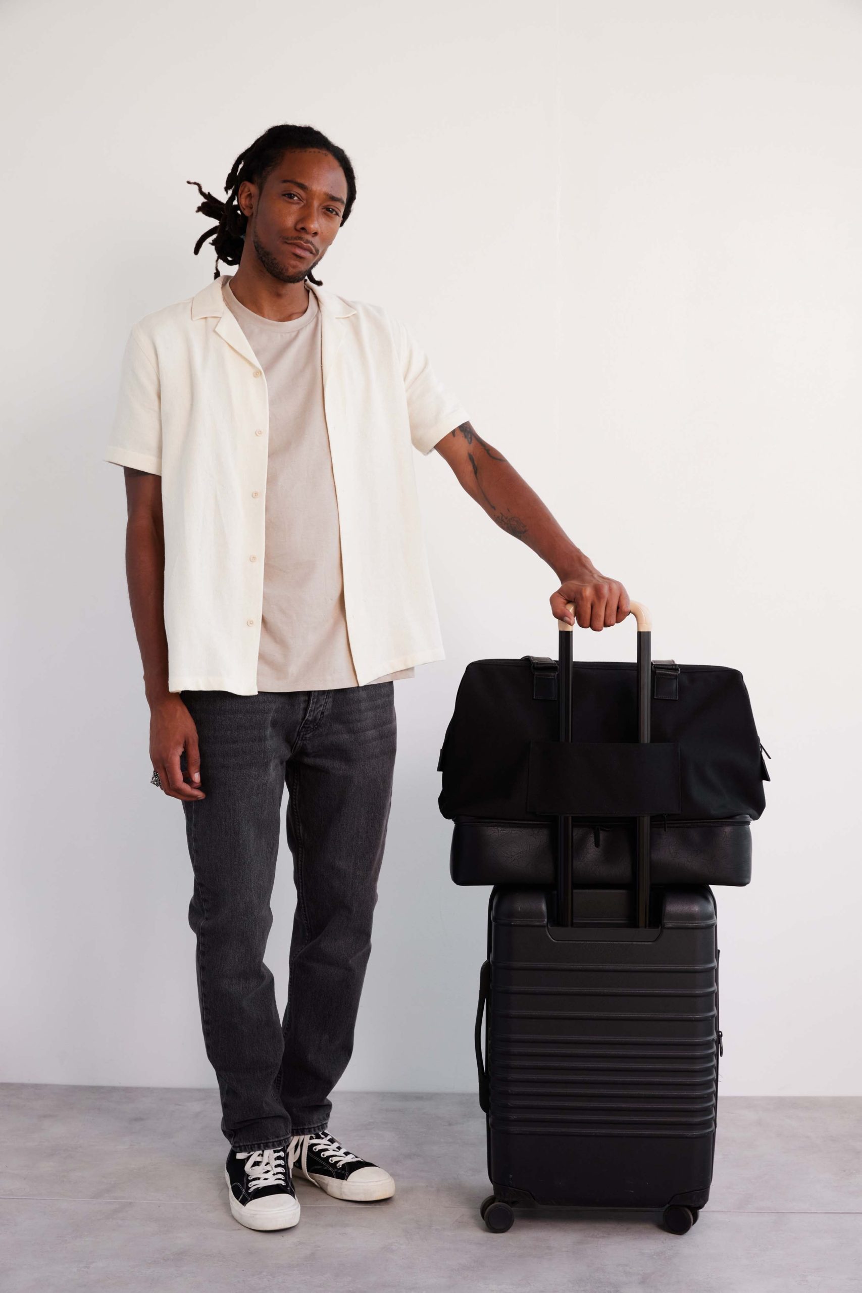 Resale The Weekender in Black - Image 9