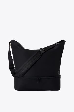 Resale The Day Tripper in Black